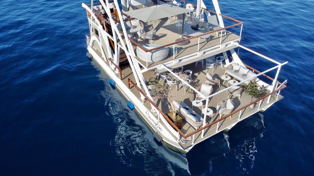 49' Special Event Catamaran The Deck