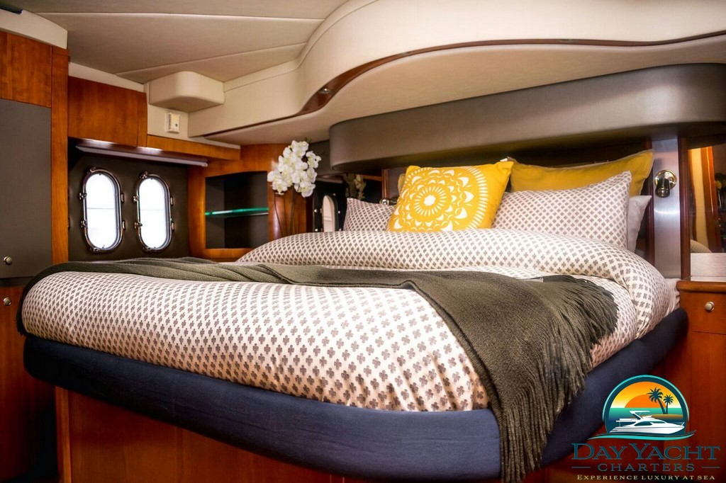 52ft Cruiser Express Yacht